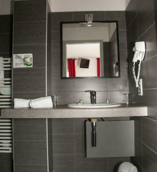 스탠다드 룸, Hôtel Bar Le Globe