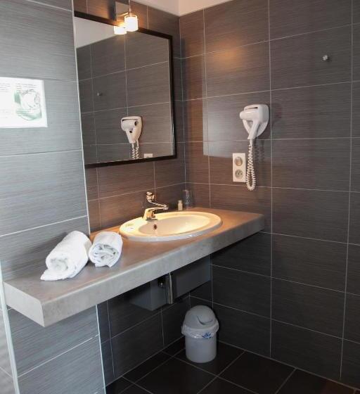 4인용 스탠다드 룸, Hôtel Bar Le Globe