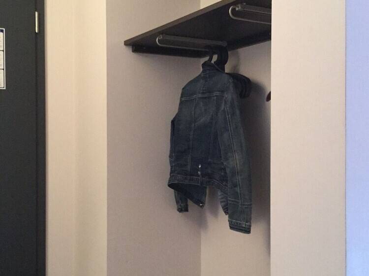 4인용 스탠다드 룸, Hôtel Bar Le Globe