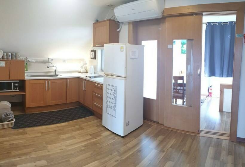 إستوديو قياسى مطل على البحر, Namhae Neuhaus