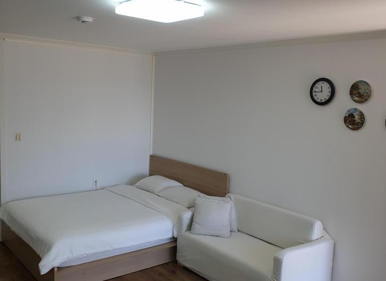 إستوديو قياسى, Namhae Neuhaus