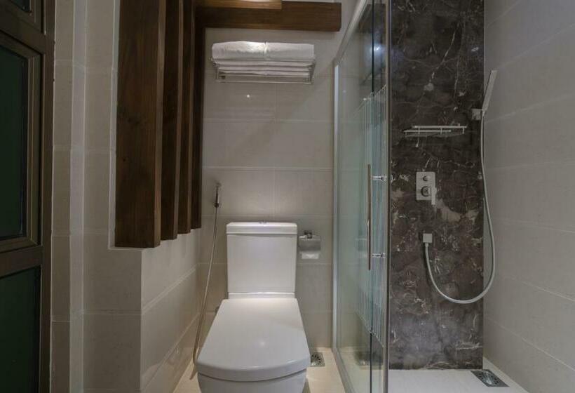 اتاق استاندارد با بالکن و چشم‌انداز دریا, Ocean Grand At Hulhumale