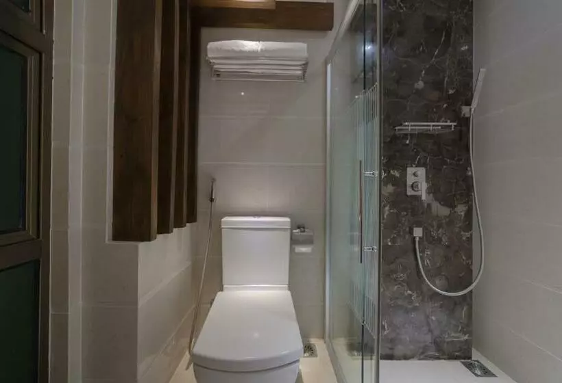 اتاق استاندارد با بالکن و چشم‌انداز دریا, Ocean Grand At Hulhumale