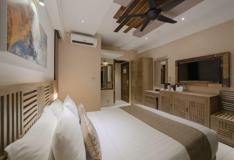 اتاق استاندارد با بالکن و چشم‌انداز دریا, Ocean Grand At Hulhumale