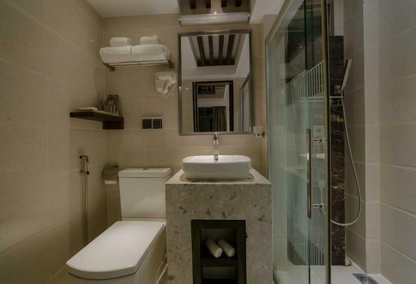 اتاق استاندارد با بالکن و چشم‌انداز دریا, Ocean Grand At Hulhumale