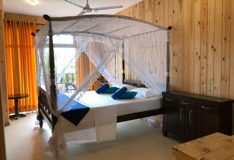 Superior Room King Size Bed, Aaradhya Mirissa