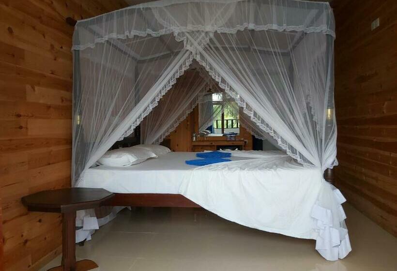 Superior Room King Size Bed, Aaradhya Mirissa