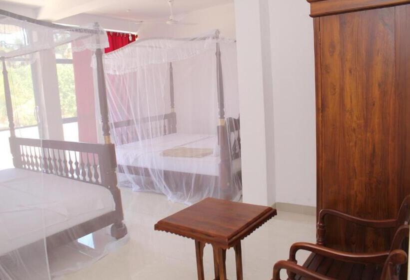 اتاق سه نفره دلوکس با چشم‌انداز دریا, Paradise Beach Resort & Diving School