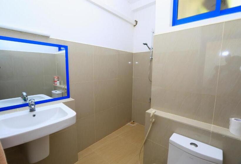 Chambre Triple Standard, Paradise Beach Resort & Diving School