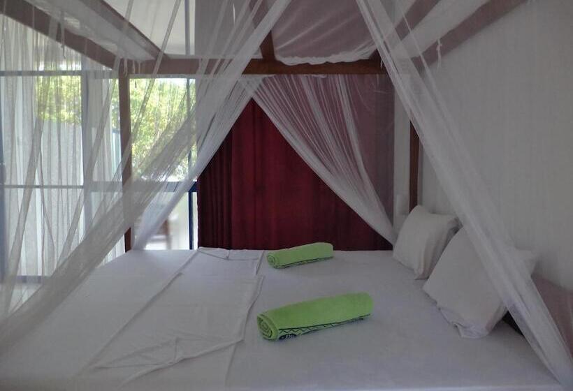 Chambre Triple Standard, Paradise Beach Resort & Diving School