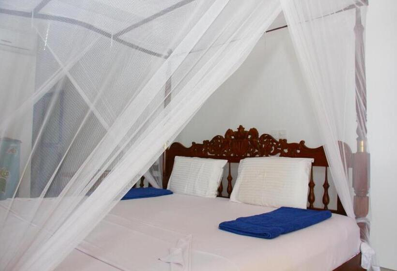 Chambre Triple Standard Vue Piscine, Paradise Beach Resort & Diving School