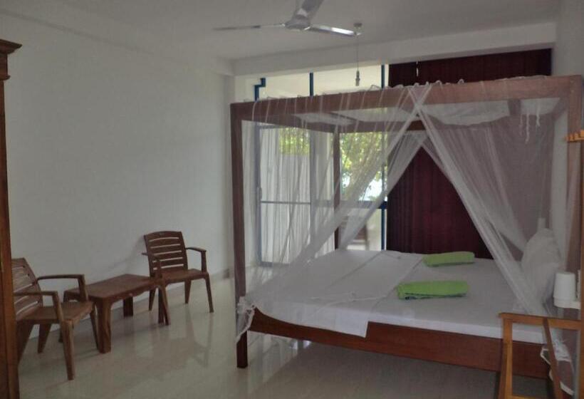 Chambre Triple Standard Vue Mer, Paradise Beach Resort & Diving School