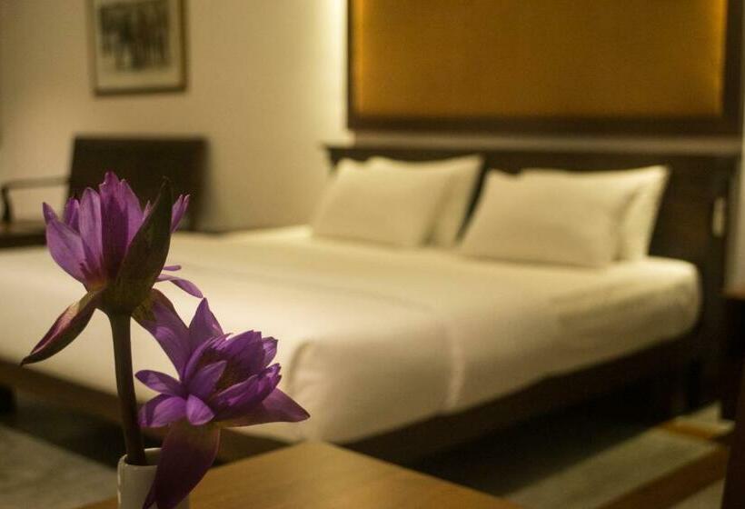 Номер Deluxe, Refresh Hotel Hikkaduwa