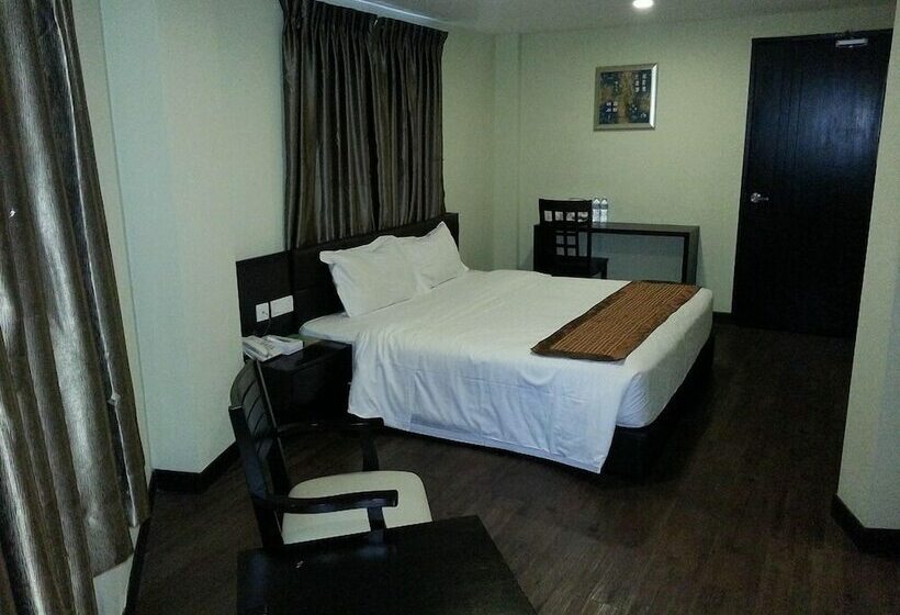 Quarto Deluxe, The Corum View