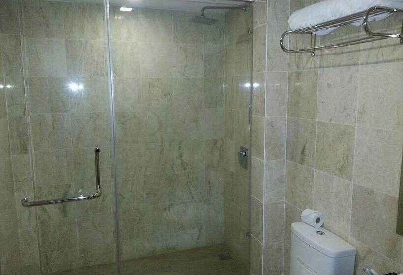 Quarto Deluxe, The Corum View