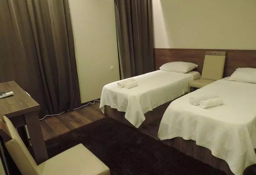 スーペリアトリプルルーム, Villa Del Mar