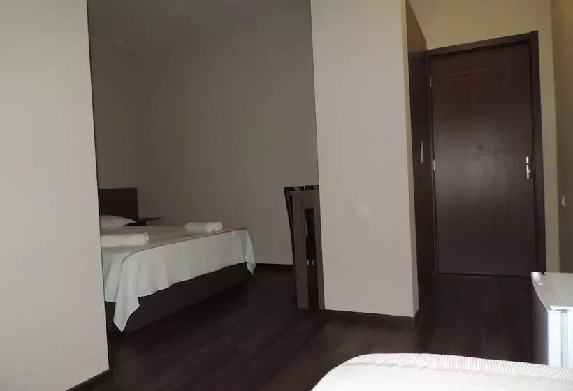 スーペリアトリプルルーム, Villa Del Mar