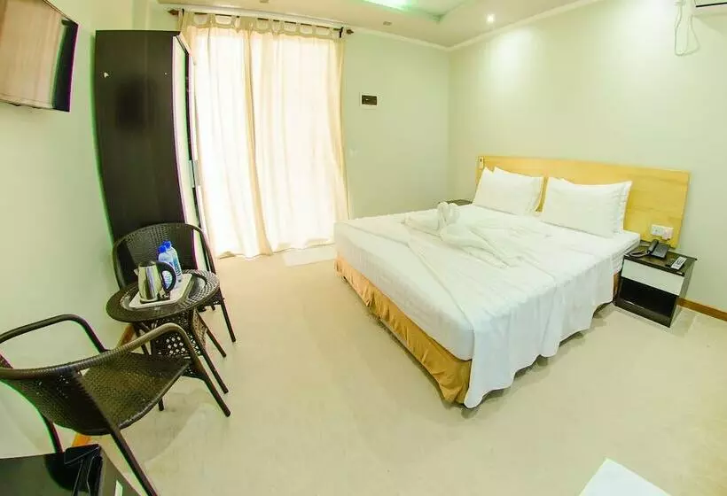 اتاق لوکس با چشمانداز باغ, White Sand Lodge