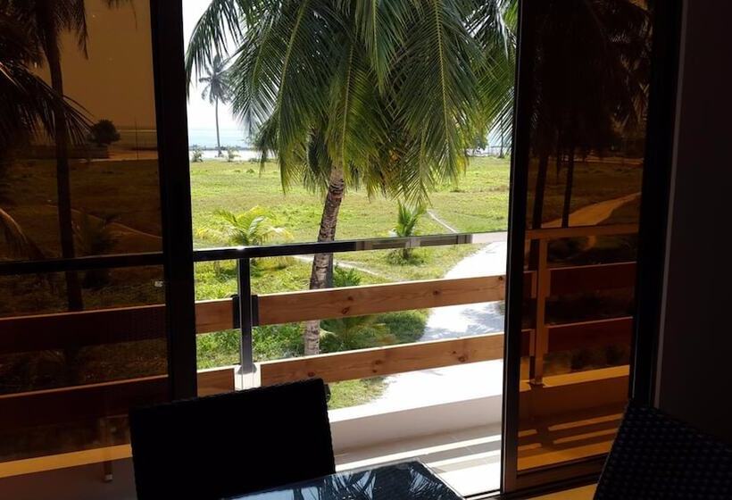 اتاق لوکس با چشم‌انداز باغ, White Sand Lodge