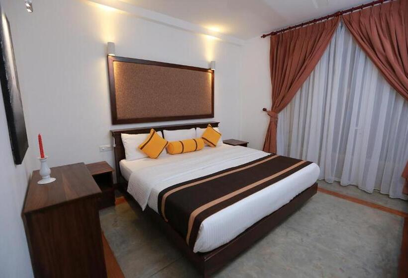 Апартаменты 2 Спальни, Refresh Hotel Hikkaduwa