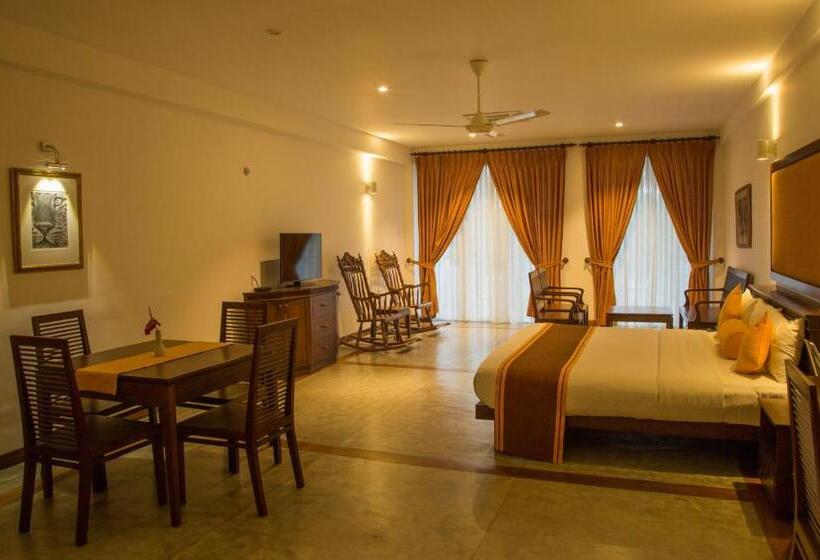 Семейный Номер Deluxe, Refresh Hotel Hikkaduwa