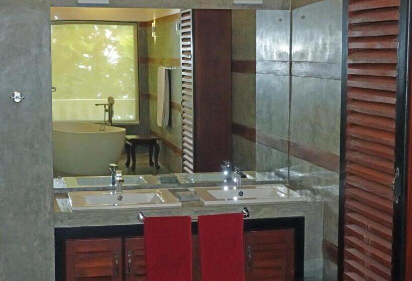 חדר סטנדרט עם מיטת קינג, Suite Lanka