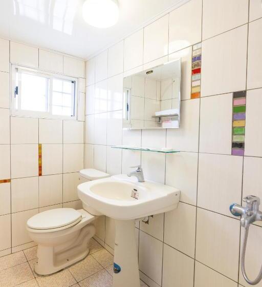 اتاق استاندارد, Summer Colour B&b