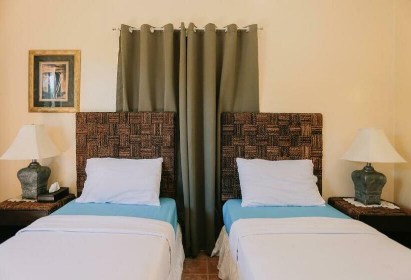 اتاق لوکس, Turtle Bay Dive Resort