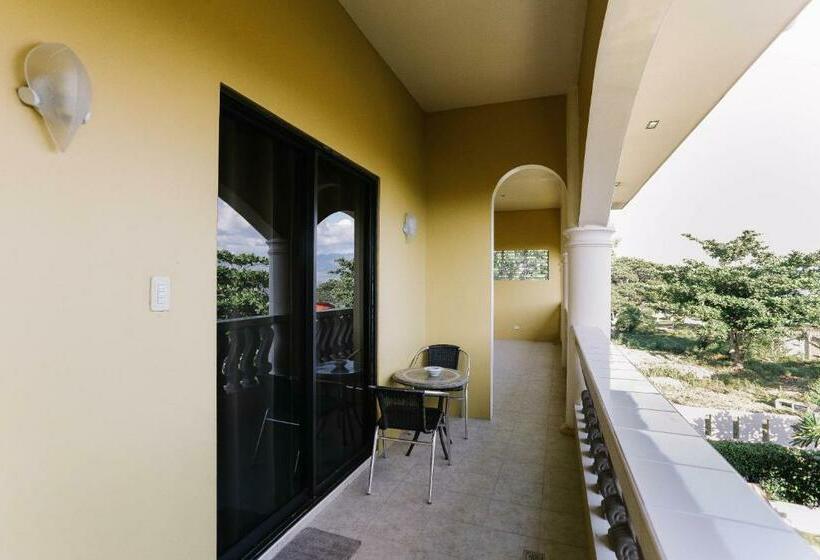 اتاق لوکس, Turtle Bay Dive Resort