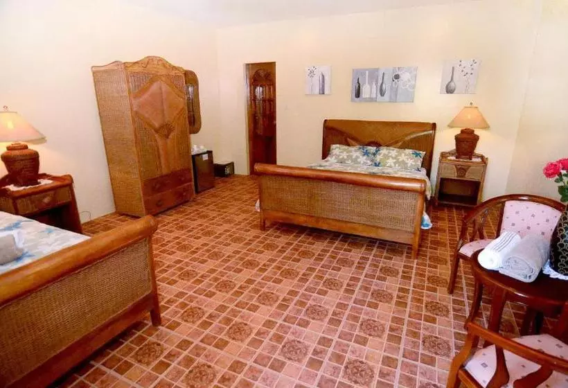 デラックスファミリールーム, Turtle Bay Dive Resort