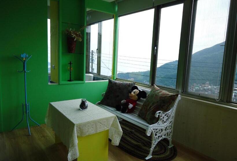 اتاق استاندارد با چشمانداز دریا, Good Time B&b