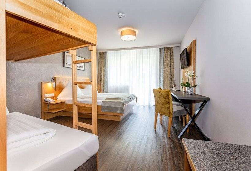 اتاق خانوادگی, Almrausch