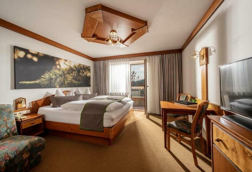 חדר קלאסי, Der Wilde Eder