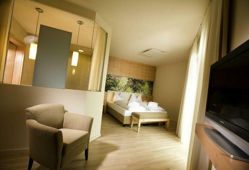 غرفة كومفورت, Der Wilde Eder