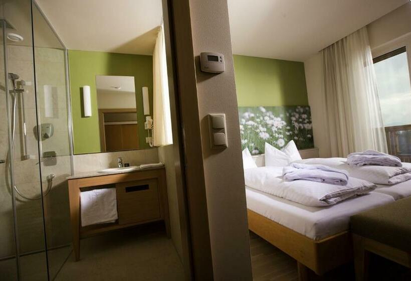 غرفة كومفورت, Der Wilde Eder