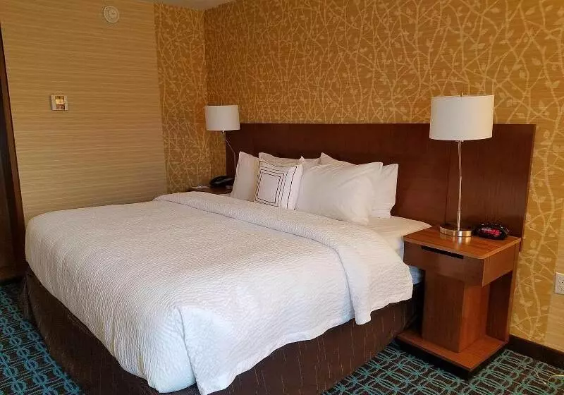 キングサイズベッドのスタンダードルーム, Fairfield Inn & Suites By Marriott Springfield Holyoke