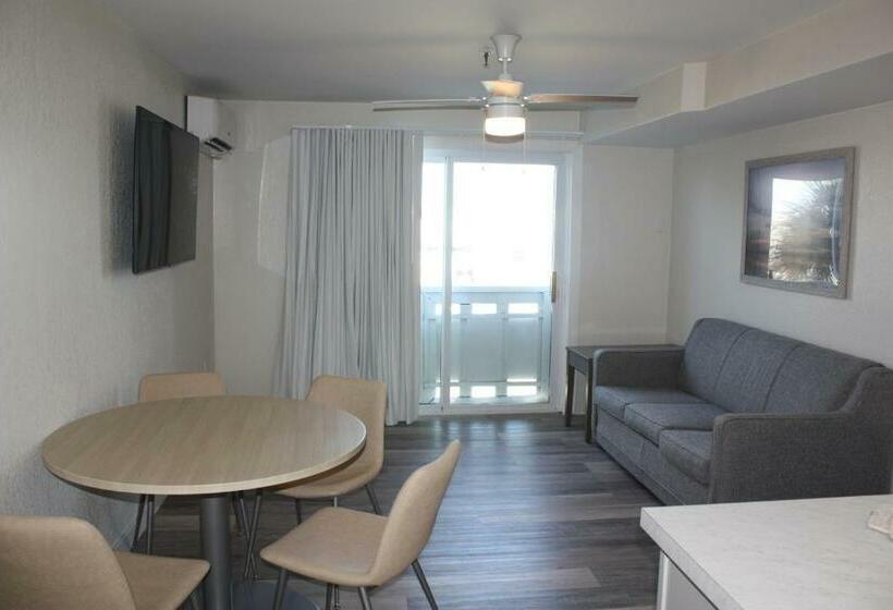 جناح, Grand Shores West