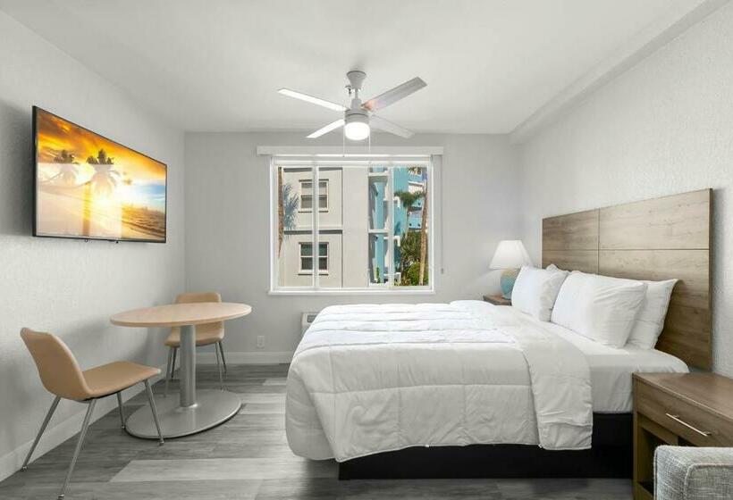 إستوديو قياسى, Grand Shores West