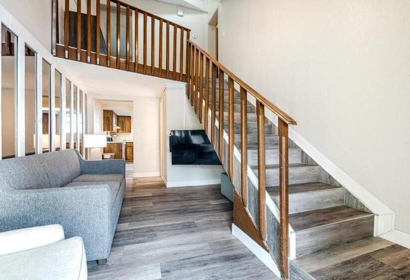 جناح غرفتين نوم, Grand Shores West