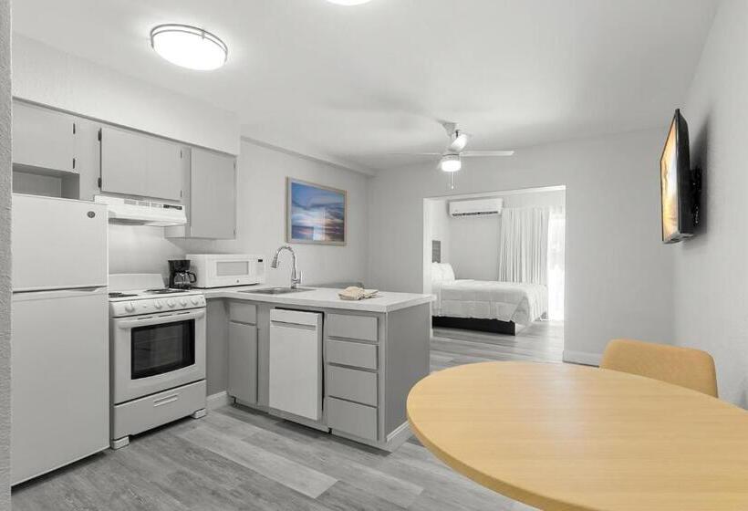 Студио Стандарт с Видом, Grand Shores West