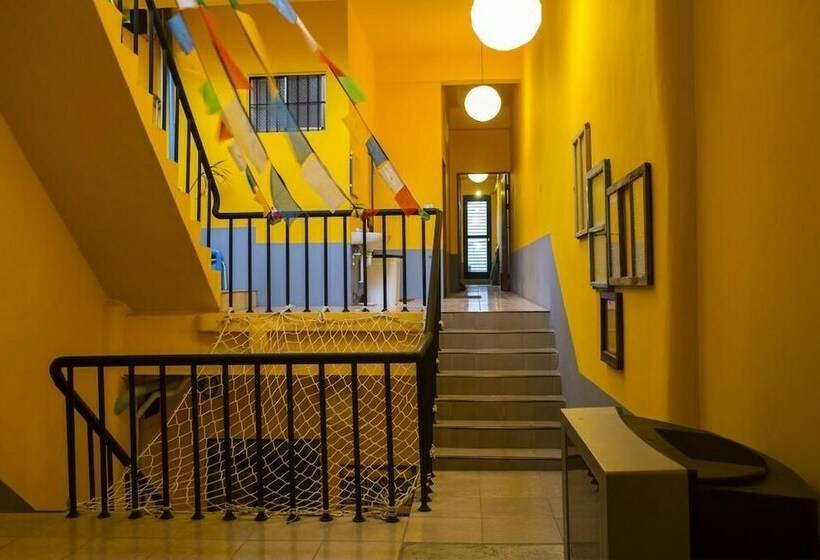 اتاق استاندارد, Rainbow Wave Surfing Hostel