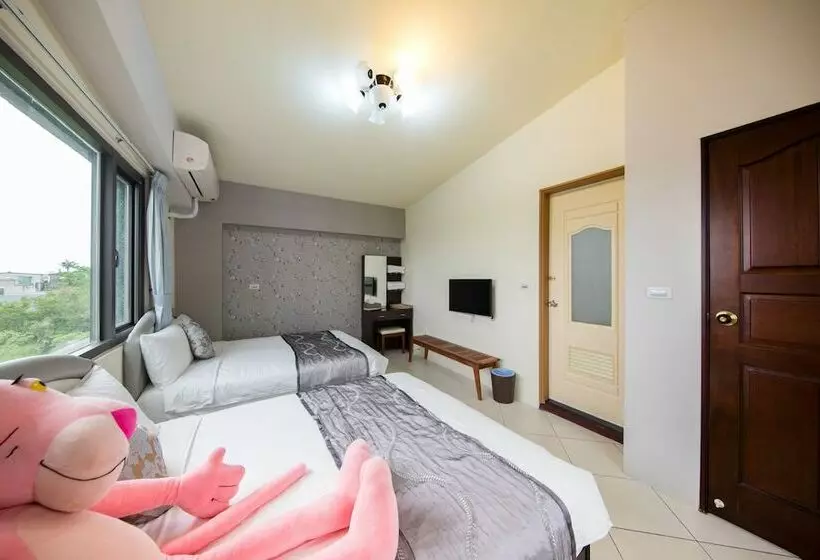 اتاق استاندارد چهار تخته, Slow Fly B&b