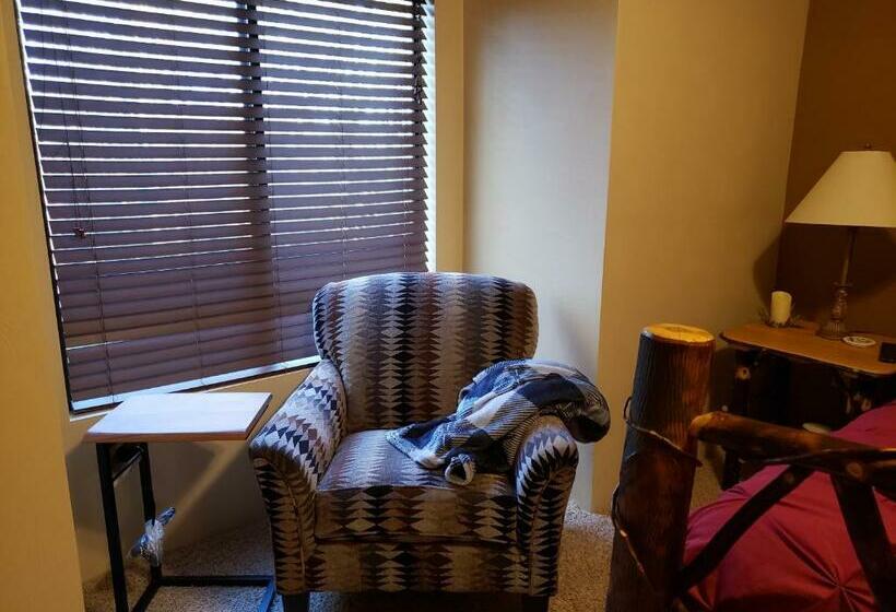 Апартаменты 1 Спальня Нижний Этаж, Adventure In The Woods @ Seven Springs