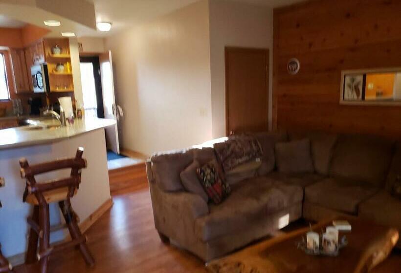 Апартаменты 1 Спальня Нижний Этаж, Adventure In The Woods @ Seven Springs