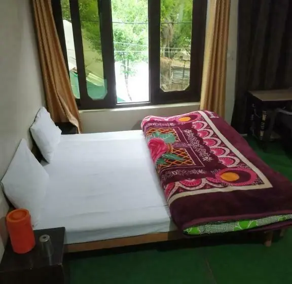 Standard-huone, Raja Guest House Pahalgam Jammu And Kashmir India