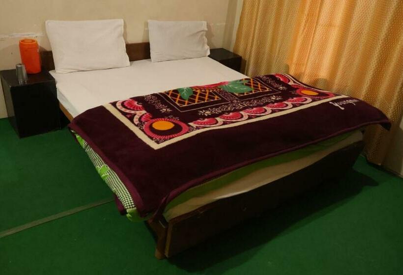 اتاق استاندارد, Raja Guest House Pahalgam Jammu And Kashmir India