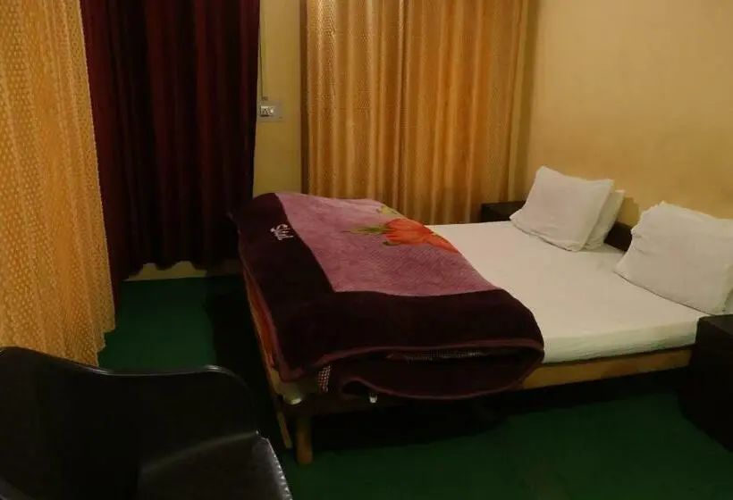 Standard-huone, Raja Guest House Pahalgam Jammu And Kashmir India