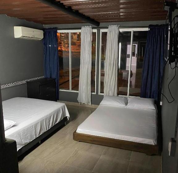 패밀리 룸, Campestre Refugio Texano