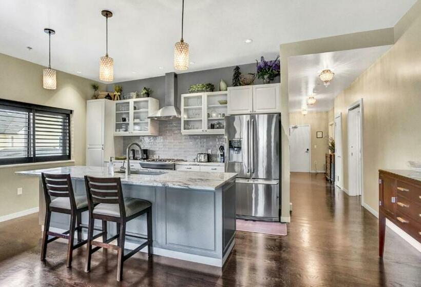 آپارتمان لوکس 1 خوابه, Violetsuitespdx