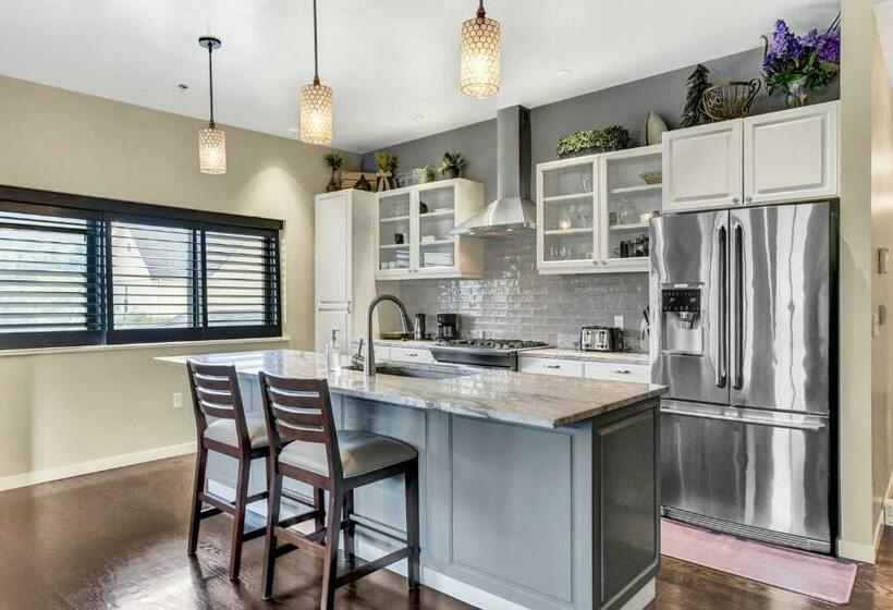 آپارتمان لوکس 1 خوابه, Violetsuitespdx